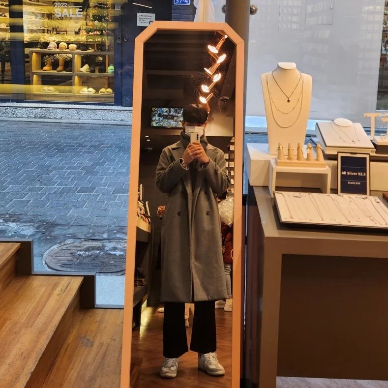 쥬얼리, 반스 매장에서 거울샷 😄

#패션계정맞팔 #패션계정 #맞팔 #맞팔선팔환영 #맞팔해요 #좋아요 #좋아요반사 #좋반 #소통 #인친 #ootd #ootdfashion #오오티디 #06