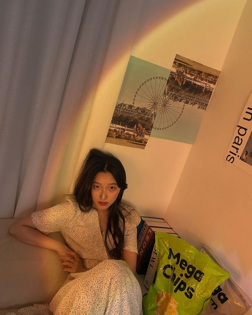 강채연 on Instagram