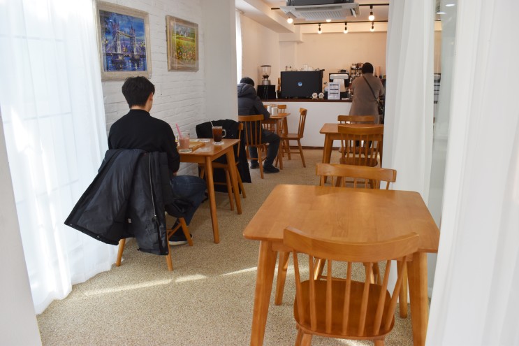 홍대아이돌이벤트진행 아이아트카페 홍대카페 보석십자수도 재밌게
