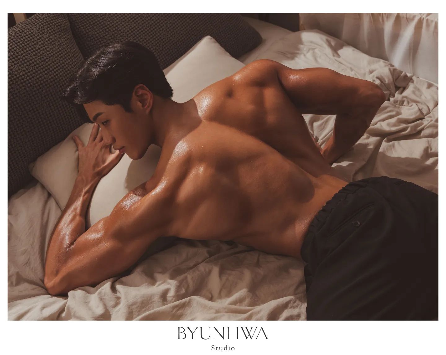 내 마음 1픽 바프😄 byunhwa_studio 
더 꾸준히 해야지💪
.
.
.
#오운완 #운동일지 #운동기록 #운동소통 #운동하는남자 #운동하는여자 #운동스타그램 #헬스 #헬스타그램 #헬린이 #바디체크 #눈바디 #일상 #좋아요 #좋아요그램 #좋아요반사 #좋아요테러 #좋반 #좋반테러 #선팔 #선팔맞팔 #맞팔 #맞팔환영 #맞팔해요 #셀피 #셀스타 #사진 #사진스타그램