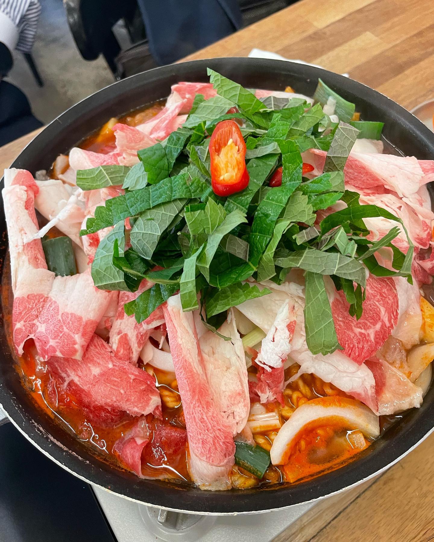 📍팔팔닭떡볶이
차돌박이떡복이 맛집😋❤️

충남 천안시 서북구 불당30길 36 101호

#천안맛집#불당동맛집#천안맛짖#차돌떡볶#맛스타그램#먹팔#먹팔맞팔#먹팔맞팔환영#먹팔환영