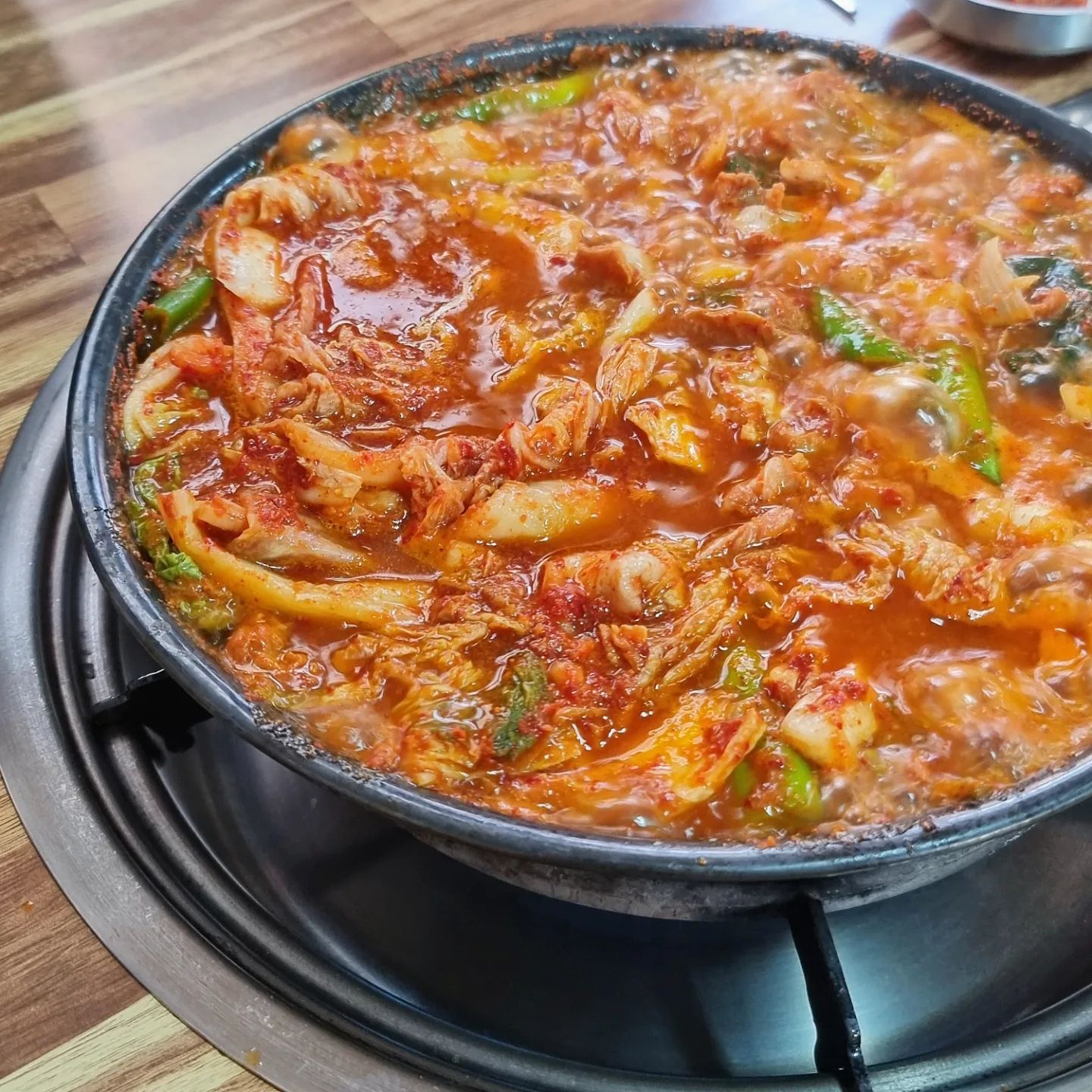 후,,,,이조합 누가 만든거에요?
느슨한 혈관에 기강 잡아주는 전골 
소주 두병 뚝딱이라구요!
.
.
.
#칠곡#선산곱창전골#대구맛집#먹스타그램#instafood#foodie#foodporn#food#yummy#맛집추천#대구맛집추천#칠곡맛집추천#왜관맛집#맛스타그램