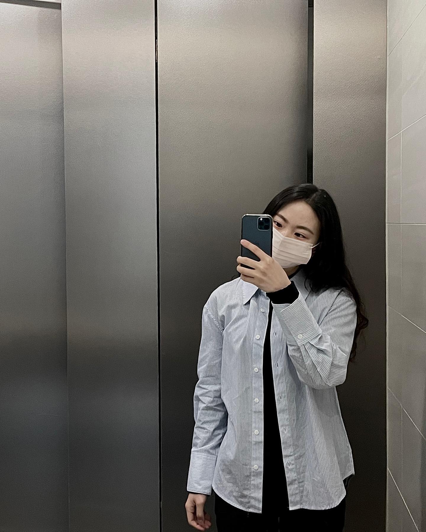 날씨도 풀리고오~
요즘 해삐하다구요!!
뽈뽈뽈 돌아다니기 정말 괜찮은 날씨더라구요😀😀
오늘은 수요일이니까 다들 쪼꼼만 힘내요오~!!