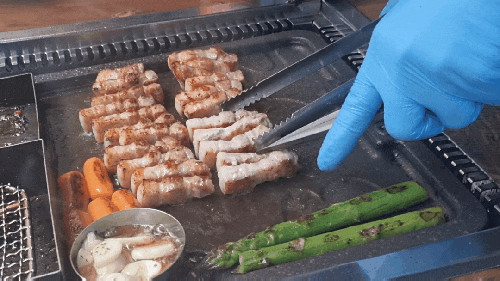 [영통역 삼겹살 맛집 추천] 쏘삼208 영통점: 영통 회식 장소로 좋은 구워주는 삼겹살집
