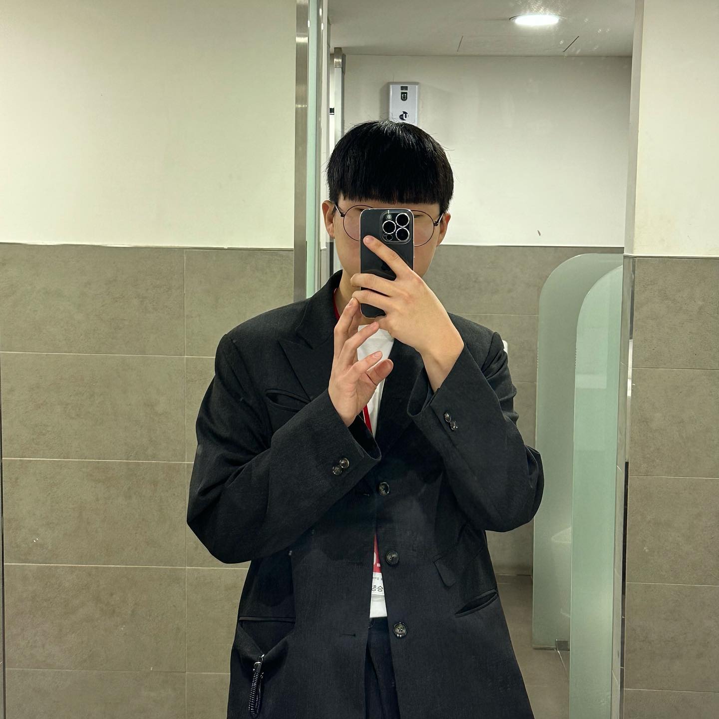 자주 입어야지  ٩(*˙︶˙*) 
.
moaa_official