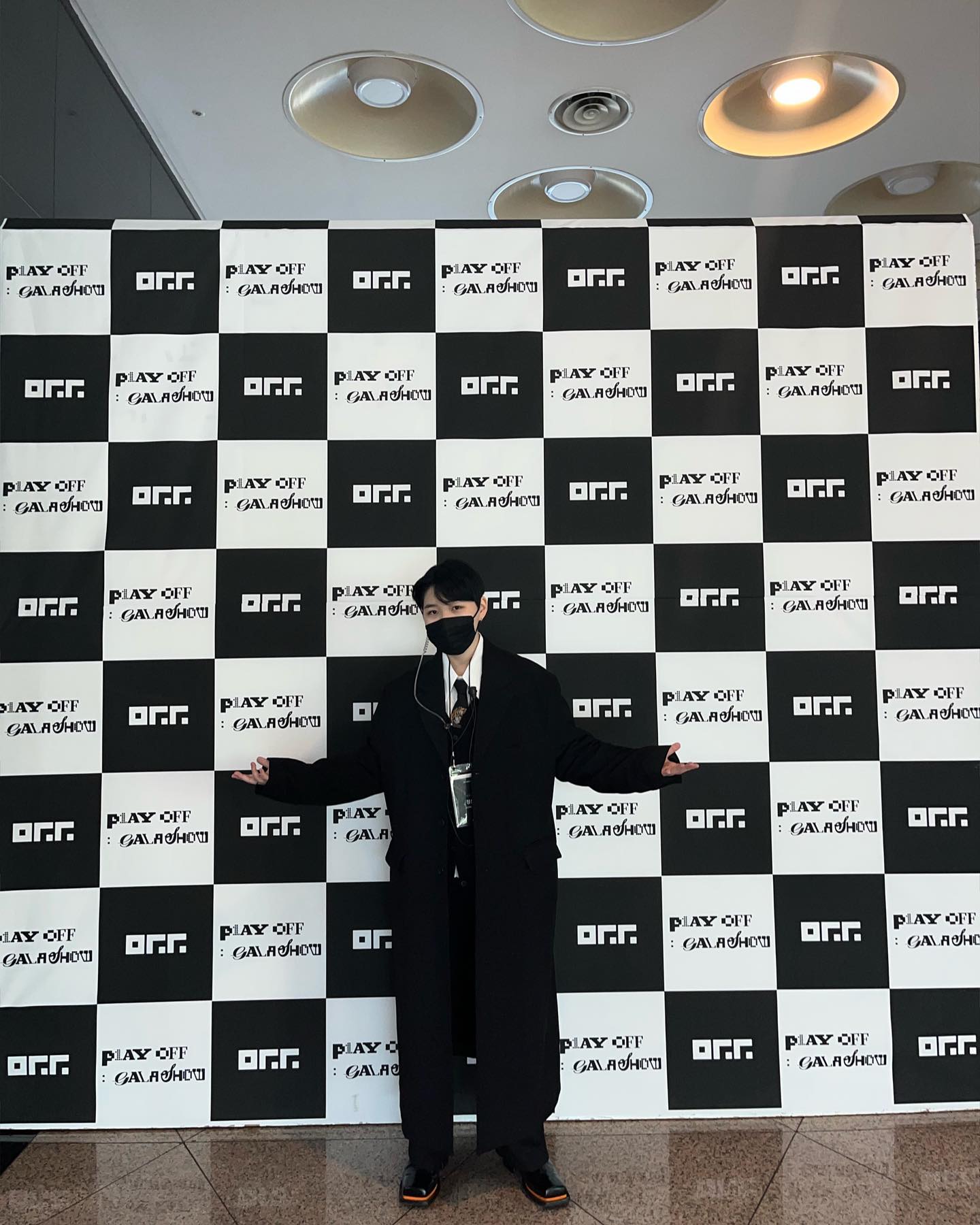 OFF THE FIXED IDEA OF FASHION
OFF OFFICIAL FASHION SHOW
PLAY OFF : GALA SHOW

Thx to everyone :)

off_official 
off_daegu_official
