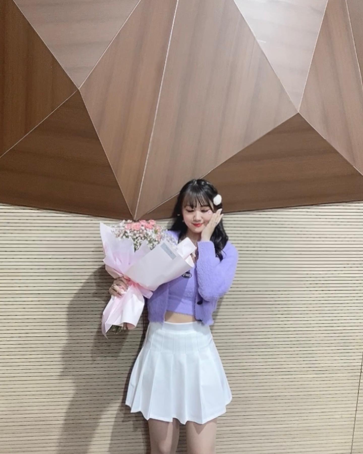 공연 끝‼️
.
.
고민이 많았지만 용기내어 도전한 춤! 실력도 노력도 아직은 부족하지만 감사하게도 무대에 서게 되었다😭
 
또 응원하러 와준 친구들 너무너무 고마오❤️ 이번 공연 부끄러운 실력에 초대하지도 알리지도 못했지만 기회가 또 온다면 꼭 알려주겠습니닷🥹

p.s. 마지막은 지쳐있던 리허설때의 모습..