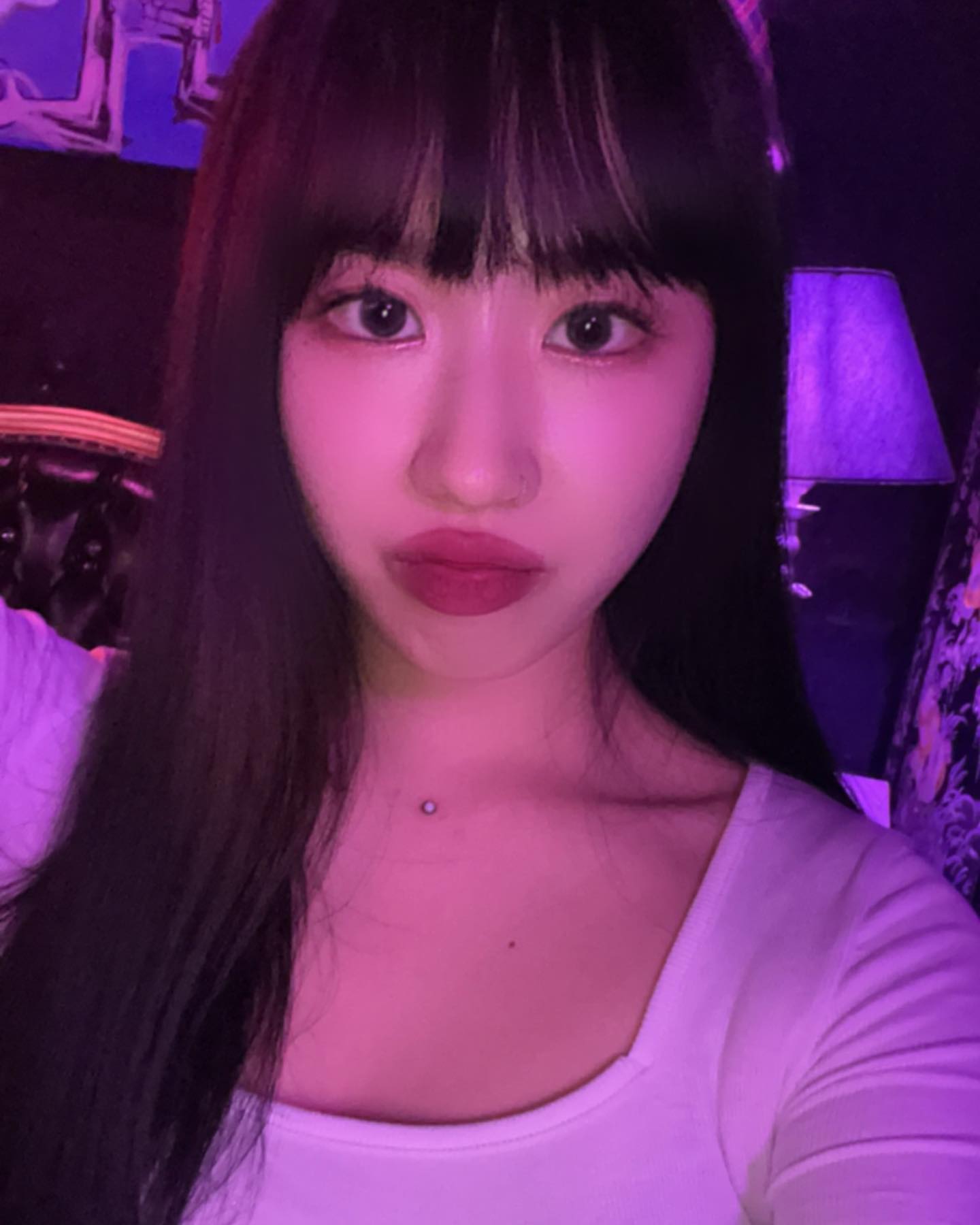 증명사진 아님