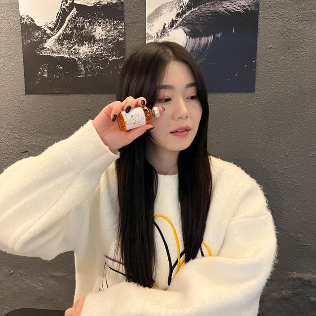 헤무 on Instagram: "#협찬 ✔️ 순수 비타민 C와 6종 펩타이트 성분이 함유된 평안 브랜드의 ‘스템셀 비타민 C 화이트닝 앰플’ ✔️ 미백 및 주름 개선 효과에 도움을 주는 2중 기능성 화