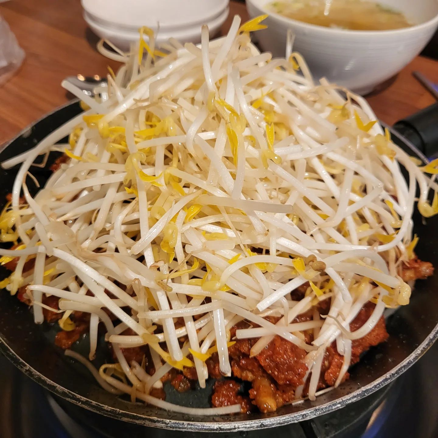 #숙이네 #보광동 #닭발맛집
여긴 레전드입니다~ 
#참치김밥 과먹는게 #국룰 입니다 ~