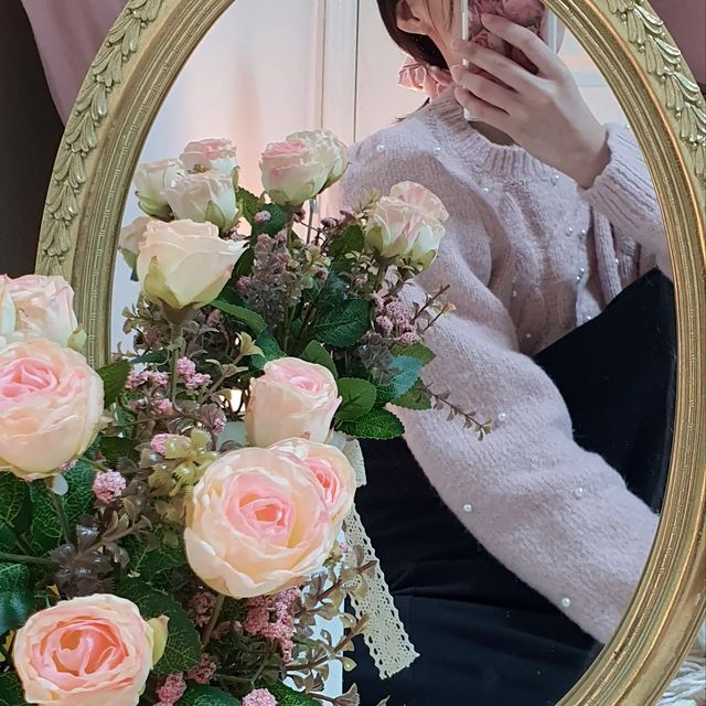 𝒯𝒾𝒹𝒹𝓎 on Instagram: "23.02.15 #제품제공 @silkya_official 에서 예쁜 스크런치를 보내주셨어요💕 스크런치가 종류별로 많은데 막상 보니 연핑크가 없더라구요!!👀 그래서 색상은 핑쿠로 골