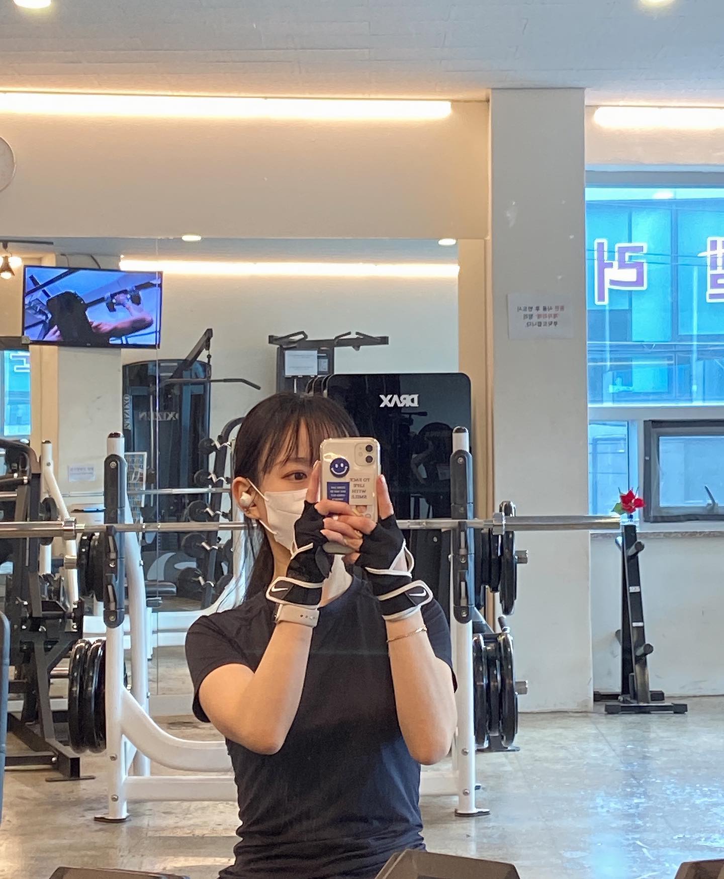 .
2.20 월

✔️하체 70분 싸이클30분

운동쉬엄쉬엄하고 열시미 먹었더니
체지방률4%증가해버림😢 
오랜만에 운동완료

#다이어트 #다이어트일기 #운동 #운동기록 #헬스 #헬린이 #오운완
