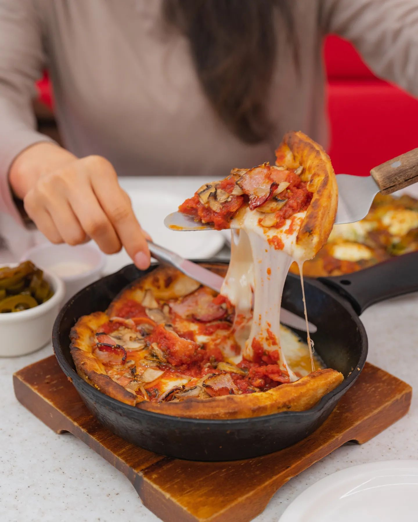 #첨단맛집 #잭슨피자 첨단점
쭉쭉 늘어나는 딥디쉬피자가 있는 보이저첨단맛집
여기 피자가 유난히 재료향이 향긋합니다(4회차)