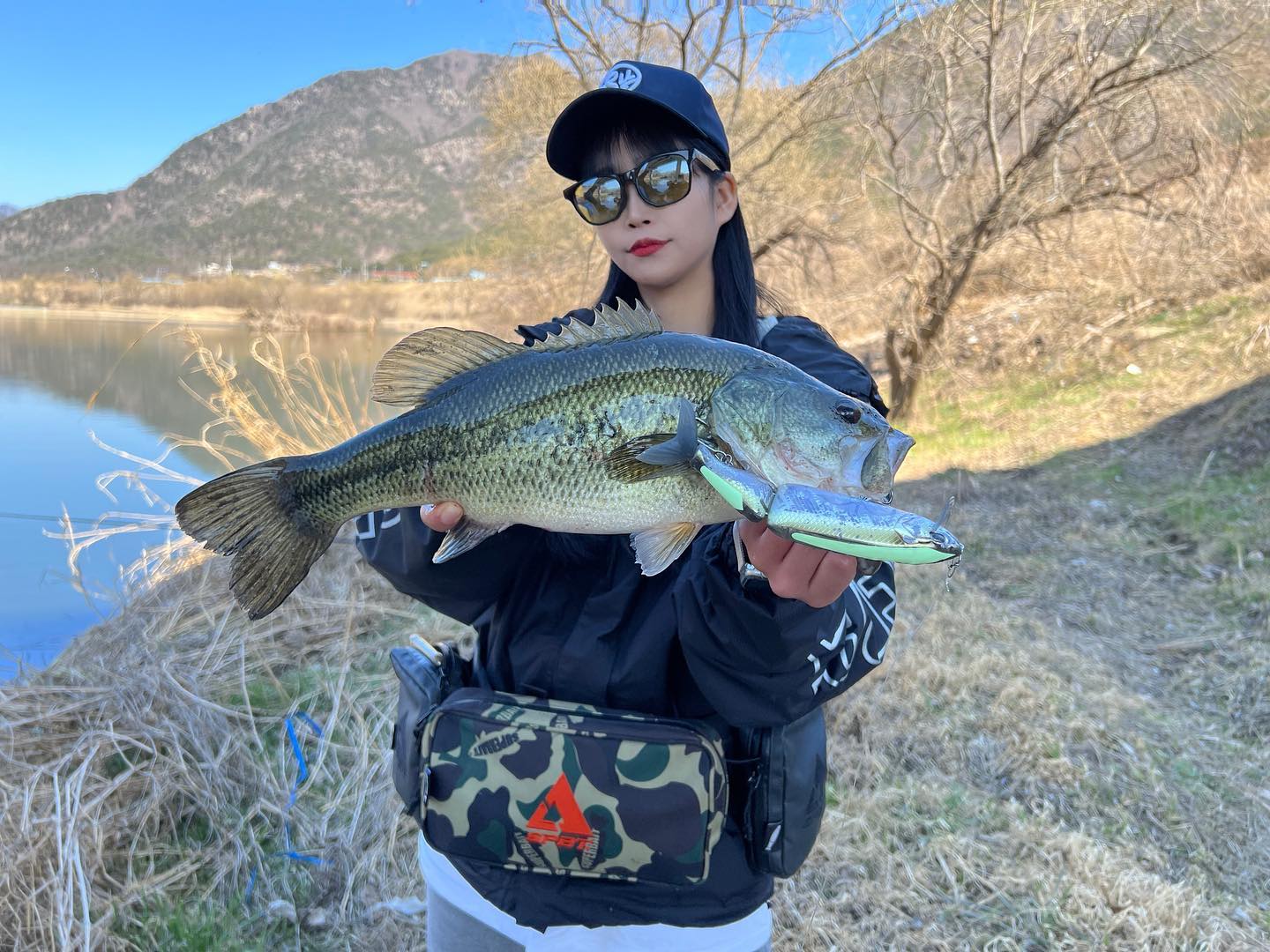 -

스타또✊🏻

#tinyklash #타이니클래쉬 

ROD: #goblinbat 74xh 
REEL: 21ANTARES DC XG
LINE: pe70lb + 카본36lb