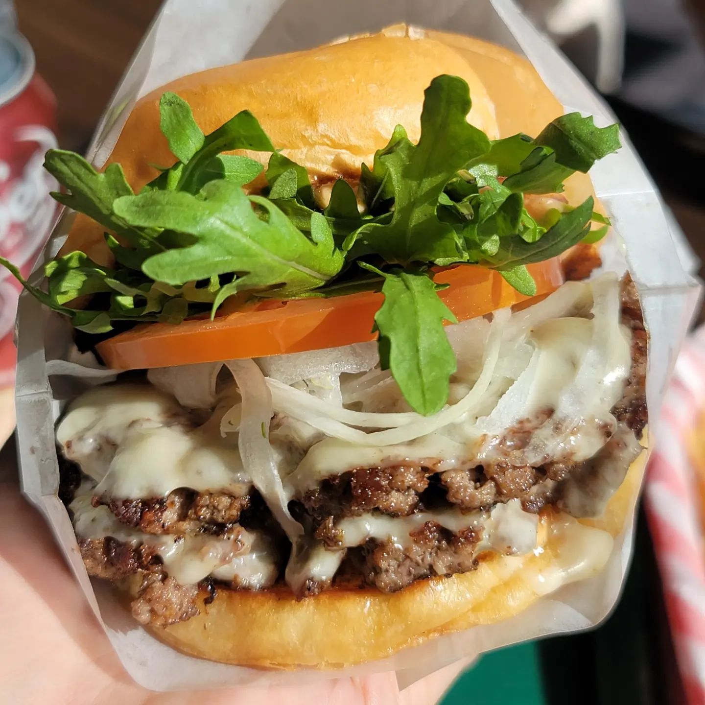 문래 수제버거 맛집 리버타운버거
미국스타일 인테리어에 맛있는 햄버거 조합은
맛없없 분위기 최고🤩🤩

햄버거도 맛있고 야채도 매우 신선하다.
패티는 무조건 두장 못참쥬 

펩퍼소스 곁들여 먹어도 좋을꺼 같아요 

#문래맛집
#리버타운버거
#수제버거 
#햄버거 
#hamburger 
#먹스타그램 #푸드스타그램 
#선팔하면맞팔 #인친환영 #맞팔하면선팔 
#서울햄버거맛집