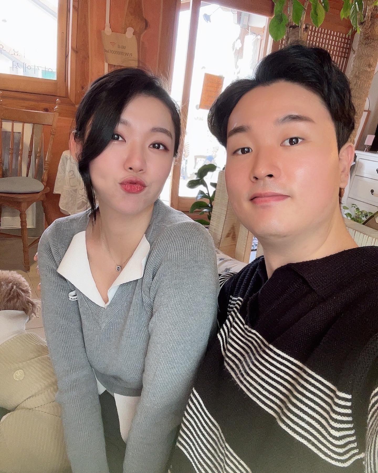 ⠀
예쁘고 완벽한 하루👫🐶❤️