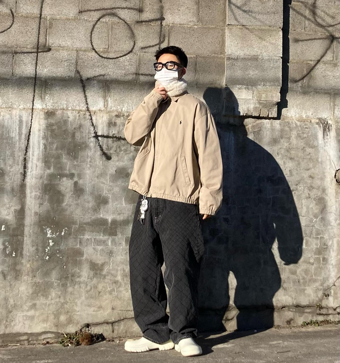 바지 참 맛있단 말이야… 
자꾸 손이 가버려 ☝🏻🫲🏻🫱🏻🫵🏻