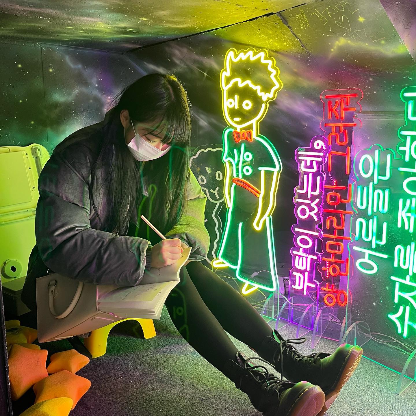 짜잔✨
항상 새해 3일만 쓰는 내 일기장