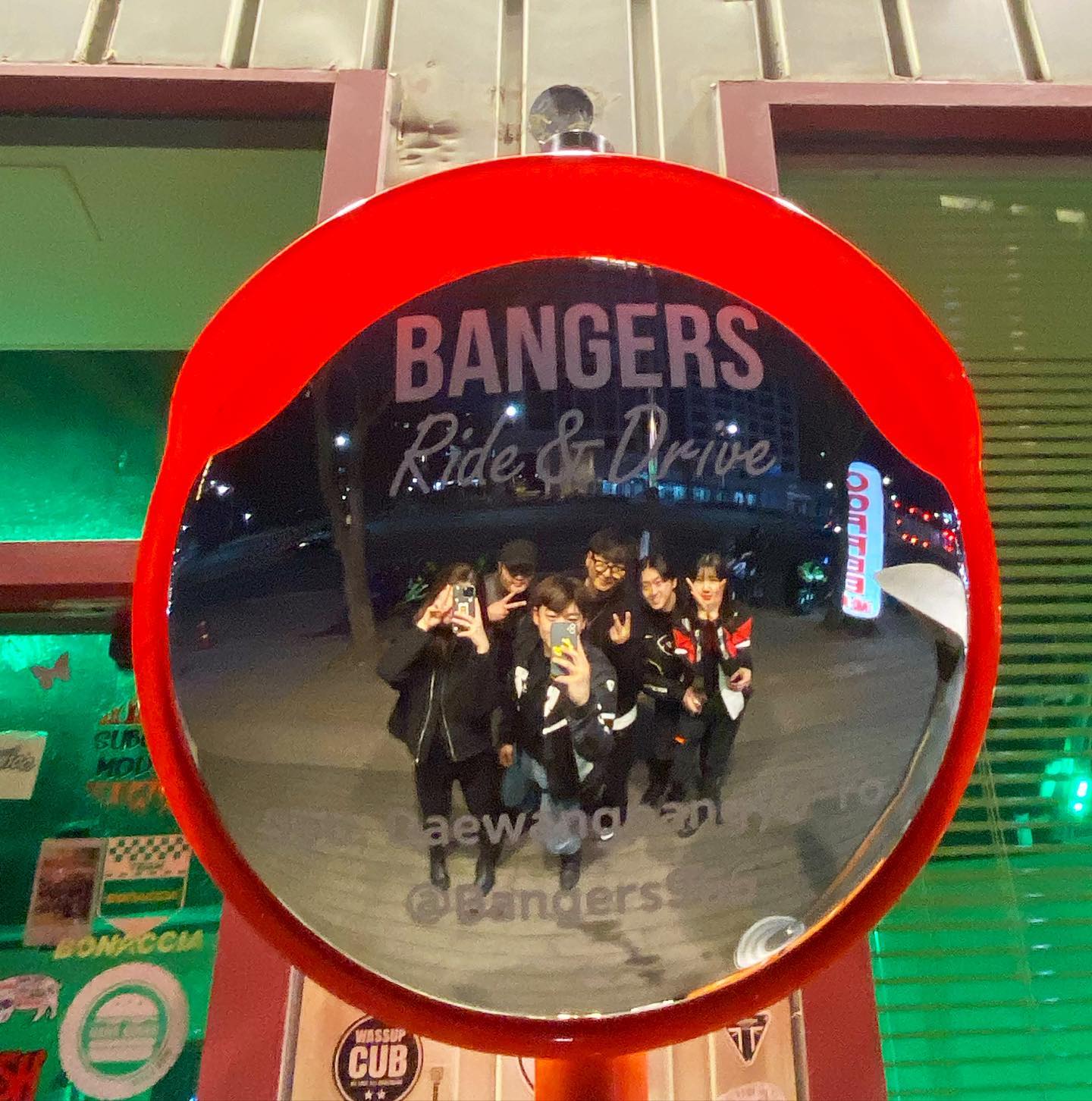 Ride & Drive 🏍️
.
bangers966 커피 잘 마셨습니다!
.
#바이크 #바린이 #라이더 #라이더카페 #뱅어스 #서울 #뱅어스카페 #취미 #주말일상