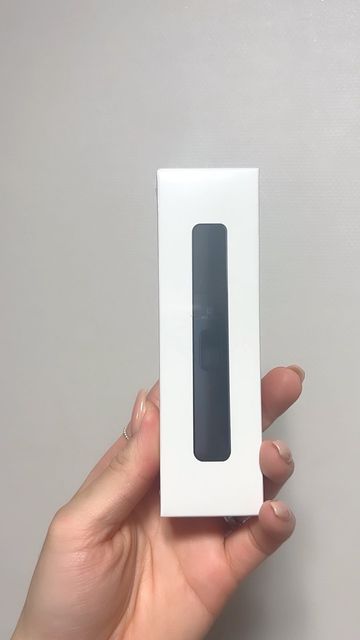 쏘주남매 부천맘 워킹맘 부천풍선 옥길맘 부천레터링풍선 on Instagram: "#광고 #코털제거기 #멜리언스 #콧털제거기 #꿀템 #자기관리 #왁싱 #홈케어 

체험단으로 제공받은 멜리언스 콧털제거기
사실 쏘주남매 대디에게 정말 필요한 제품이였는데요🫢
원터치로 사용법도 간단하고
한손에 가볍게 들어오는 그립감
무엇보다 따갑거나 아프지 않다고 해요 !
(오오~ 하면서 사용했답니다🙂)

날카로운 가위로 자르거나 잡아 뜯는 것 보다 
훨씬 덜 자극적이면서 위생적인 것 같아 
꾸준히 사용 할 제품 같아요 ’◡‘

ღ 멜리언스 콧털제거기 제품의 특장점 
1. 분 당 10,000RPM 초고속 회전
2. 더블엣지 스틸날로 깔끔한 컷팅
3. 건전지 교체 없는 C-TYPE 충전식
4. 분리형 헤드로 간편한 세척
5. 휴대가 편한 컴팩트한 디자인

좋은 제품 제공 해 주셔서 감사합니다 :)"