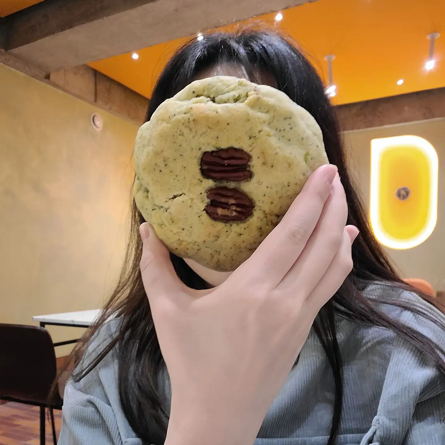 감당 안되는 얼굴만한 쿠키🍪

#그레인바운더리 #쿠키맛집 #크럼블맛집 #종로카페 #종각카페