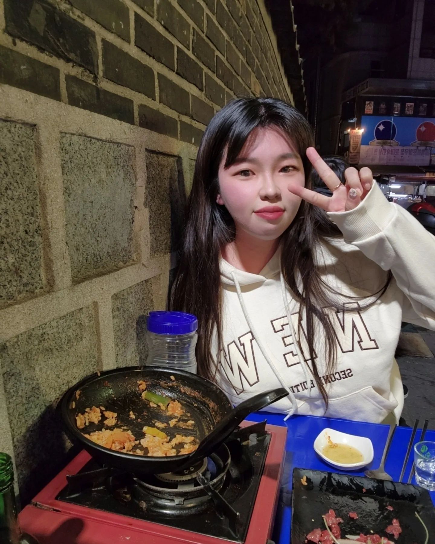 술톤그잡채😵‍💫
신나면됐지 뭐 ⍢⃝
.
.
.
.
.
.
.
.
.
#폐인모드#동대문허파집#허파찌개#허파찌개맛집#동대문맛집추천#노포맛집#노포갬성#육회맛집#갓성비육회#직장인스타그램💼#술톤😳#홍익인간#❤️🧡💛💚