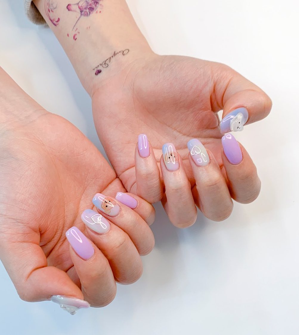 맴에들오💜

#네일바르다 #네일아트 #이달의아트 #보라색네일
