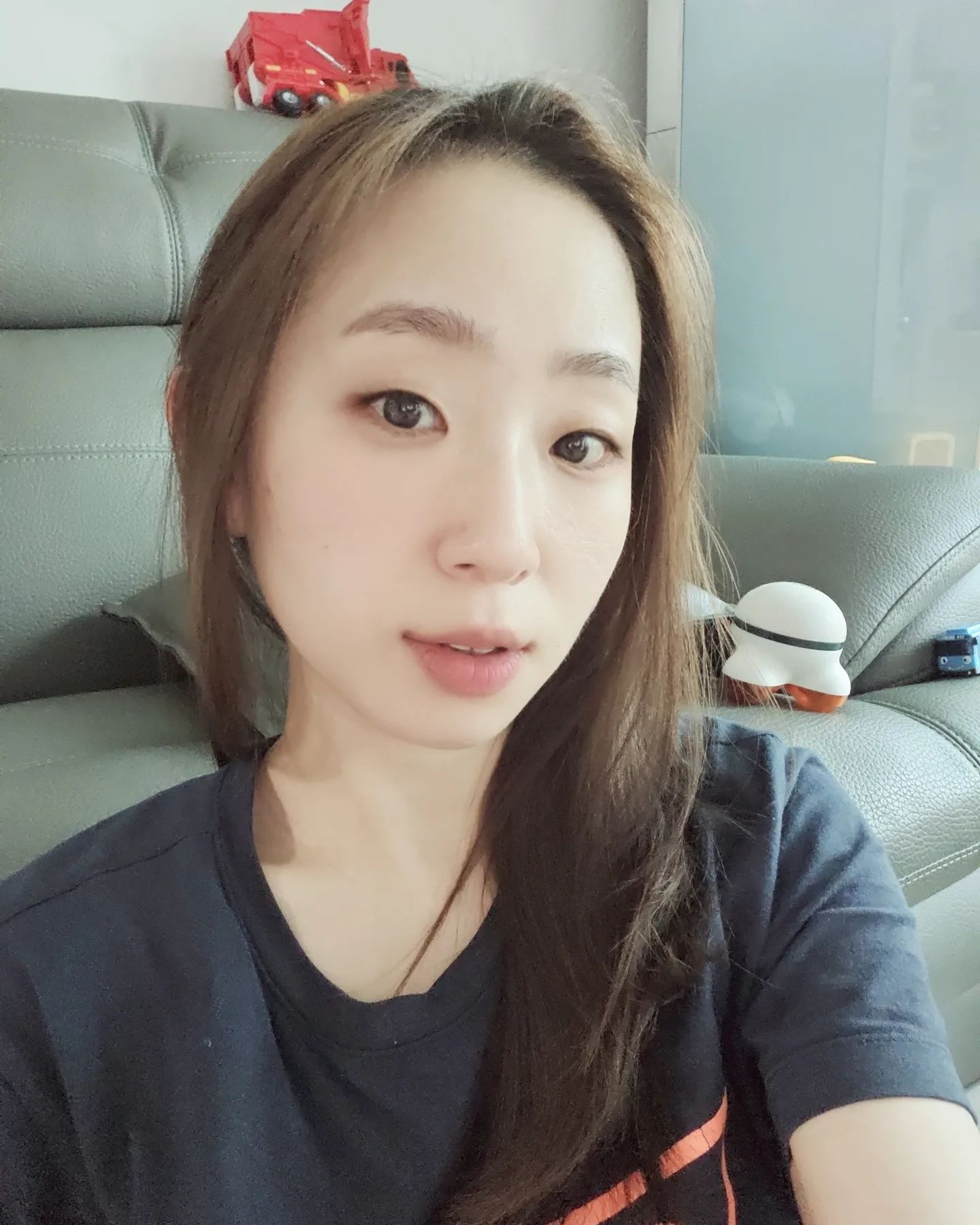 .
왜 설레는 내일 외출이
병원이야🤣

병원에서 하루 종일 연락이 오네😅

꼭두 새벽무터 일어나야할 판😅

아.. 설.레.네.아.주😬

#오늘도#병원#내일도#병원#오랜만#셀카#살쪘네#빼면되지#셀스타그램#셀기꾼