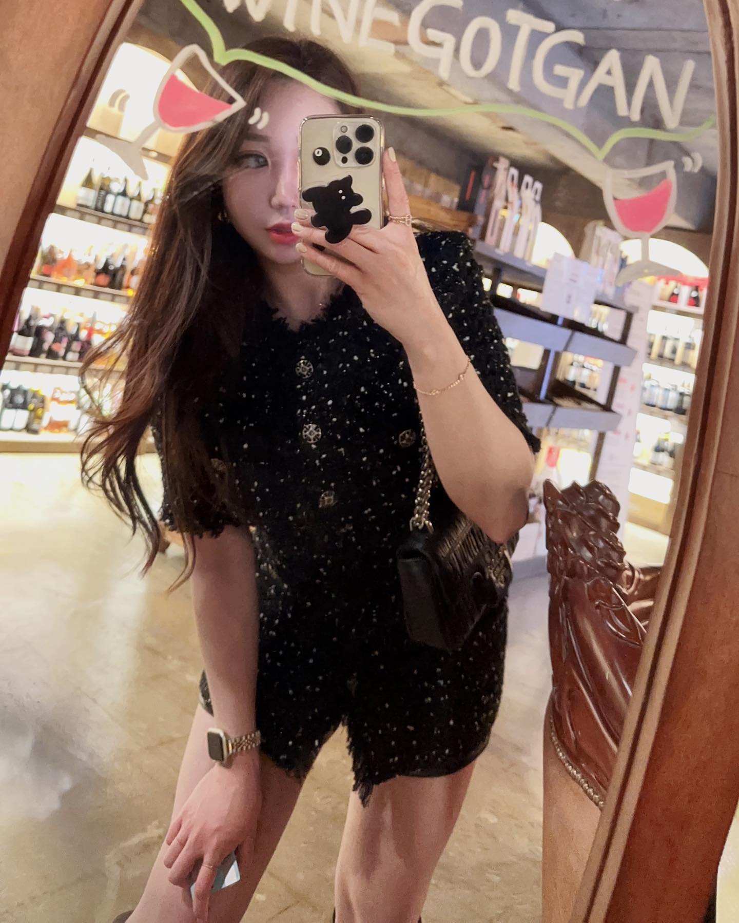 천사 온니가 와인선물해주심🤭🥰🫶🏻
헤헤헤 🍷💜
(빌라엠이랑 잘마시께효🥹🙏🏻)
