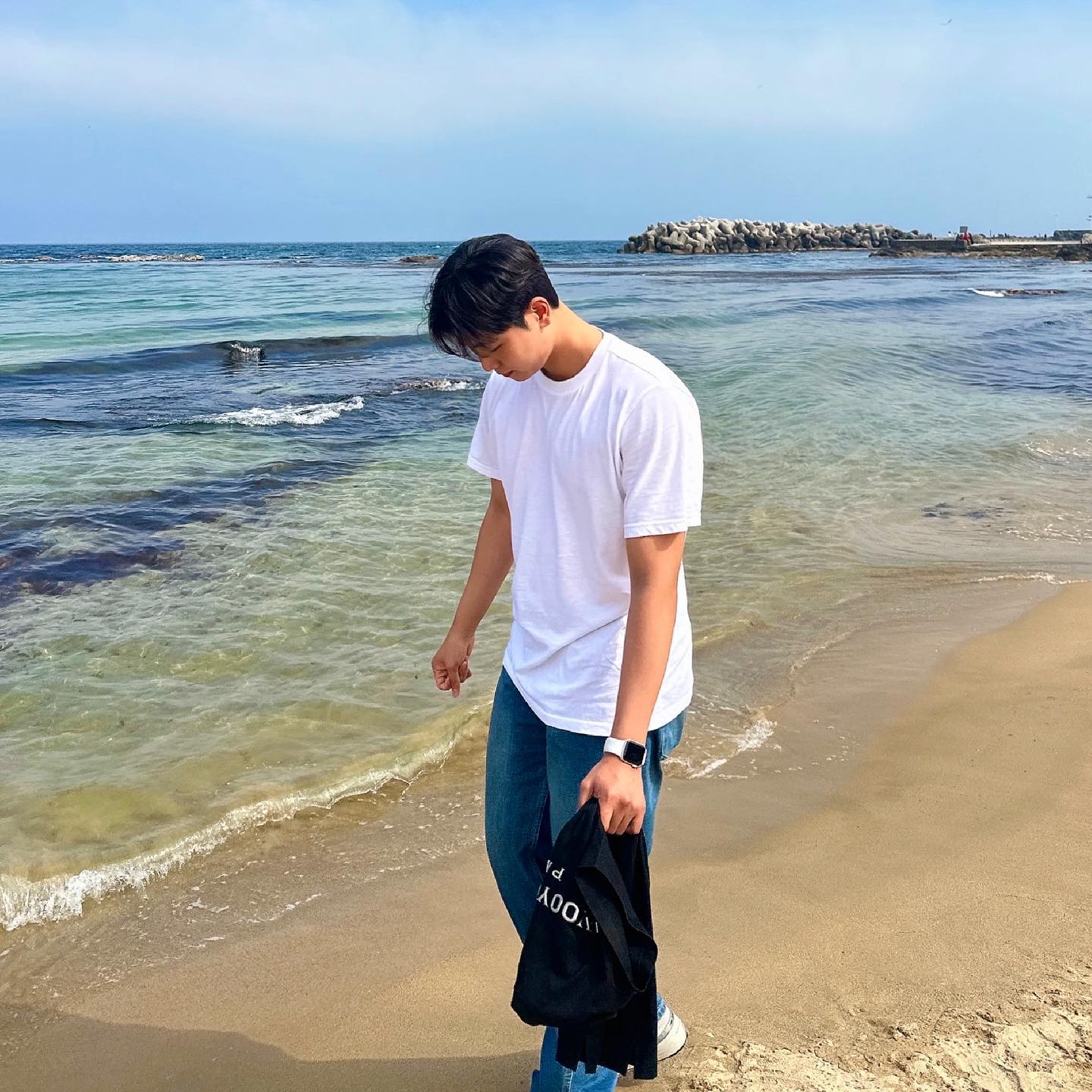 바다는 바다다🌊
••
•••
#daily#dailylife#ootd
#selsta#selfie#바다#동해#강릉
#주문진#여행#travel #드라이브
#힐링