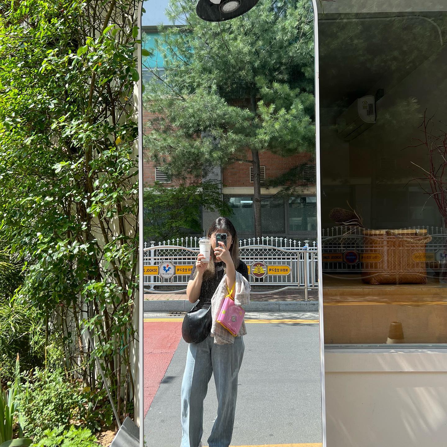 🩵
⠀
⠀
⠀
⠀
⠀
⠀
⠀
⠀
⠀
⠀
⠀
⠀
⠀
⠀
⠀
#거울샷 #거울셀카 #거울샷그램 #거울스타그램 #산책 #산책스타그램 #얼스타그램 #얼스타 #셀카 #셀스타그램 #셀피 #셀스타 #셀피그램 #기카노보 #커피맛집 #커피스타그램 #일상그램 #일상사진 #일상기록 #길가다가찰칵 #데일리 #데일리코디 #데일리룩코디 #데일리그램 #선팔하면맞팔 #선팔하면맞팔가요 #맞팔해요 #맞좋아요 #좋아요그램 #좋반