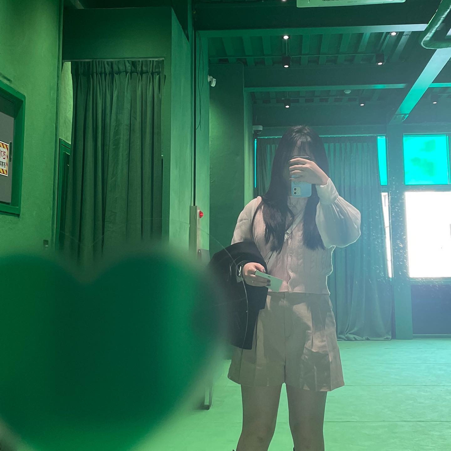 긴 머리 안넝 ,