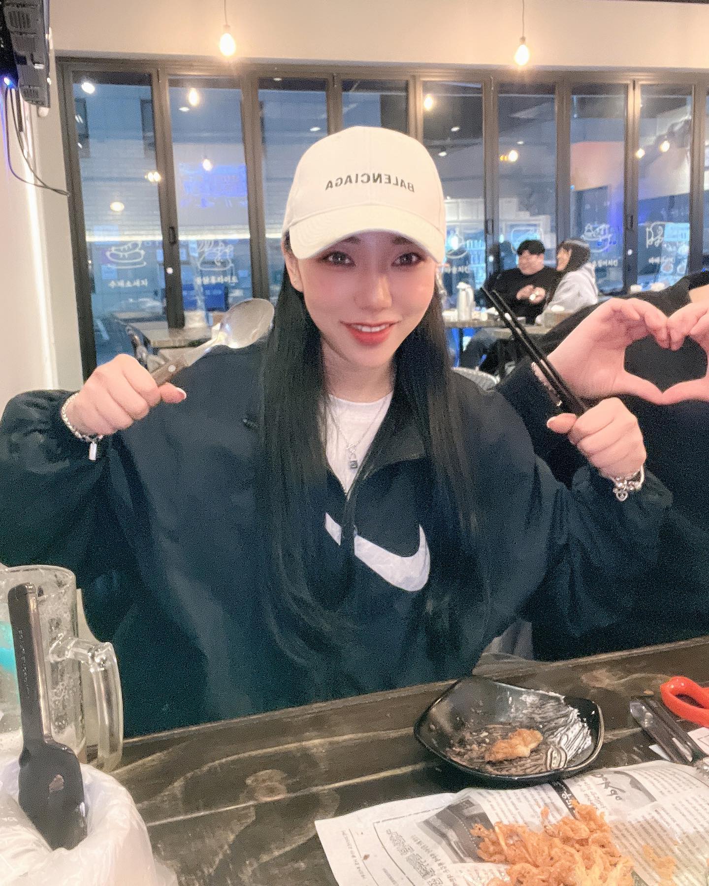 건들면 찔러 🍴 츄릅 😋