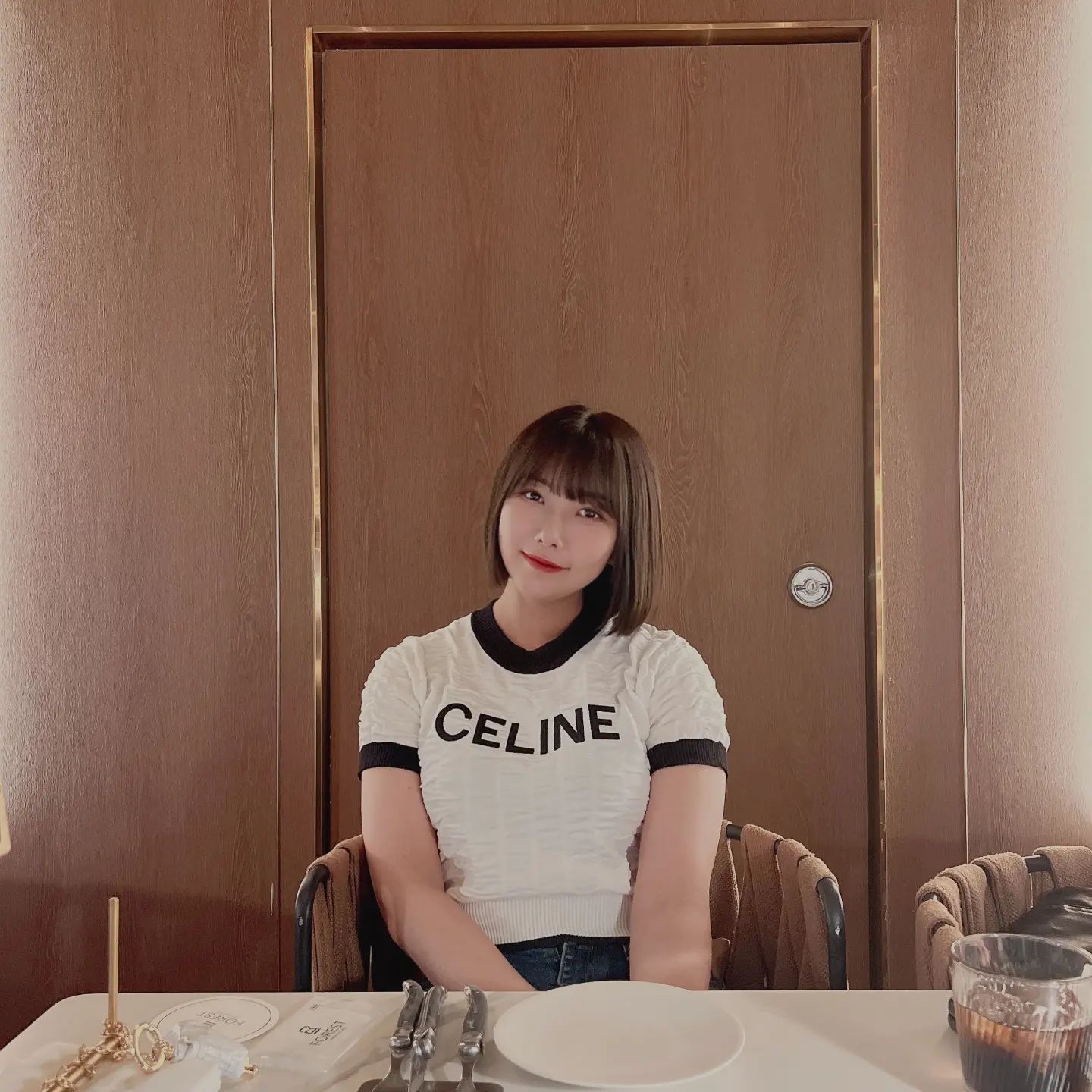 간만에 청담 🥰
특별한 날 항상 제일 예쁜머리를 해주시는
우리 구빈쌤❤️ aluu_coobin
톤다운으로 이미지변신 완료😆