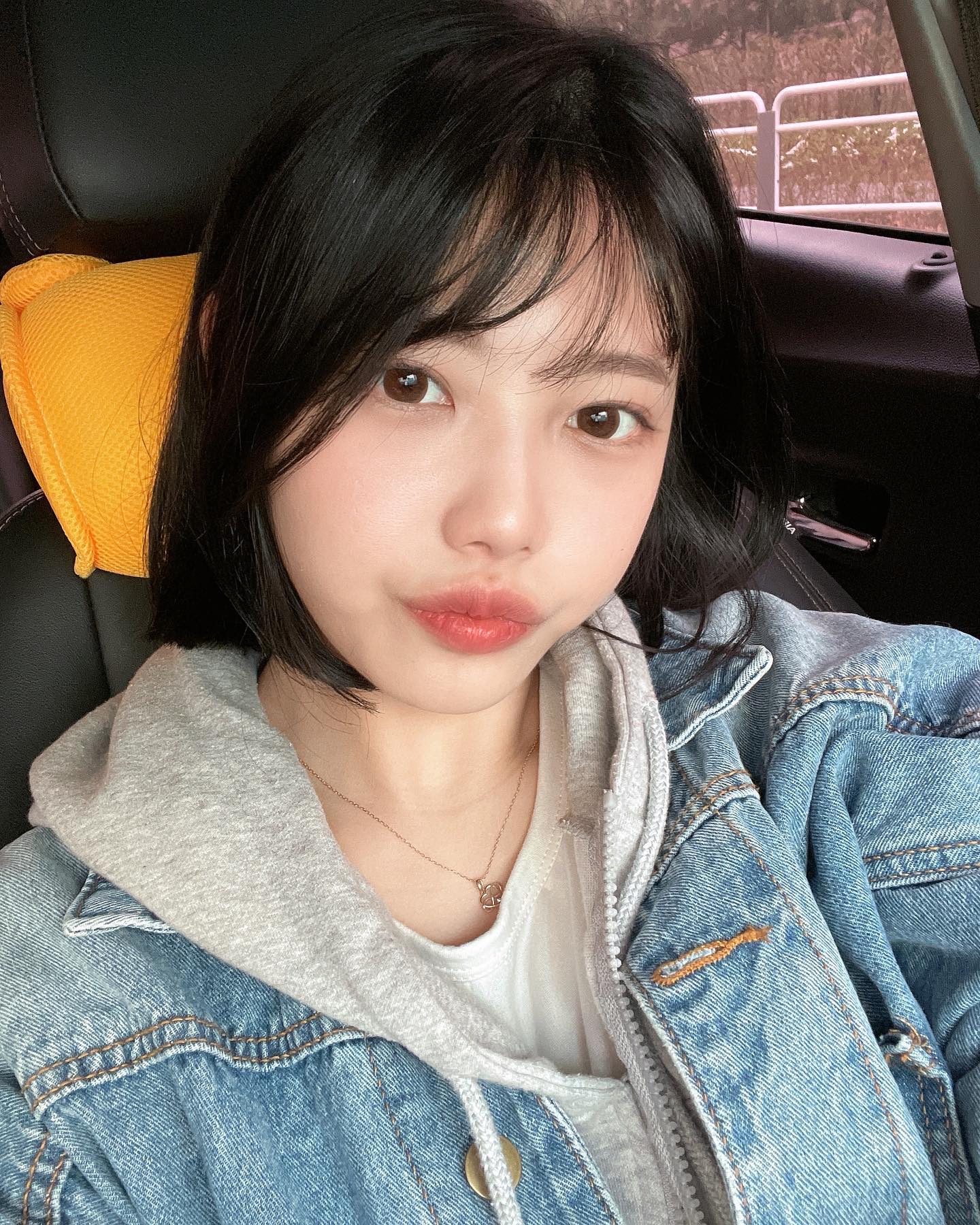 피드꾸미기ㅋ.ㅋ
오랜만에 셀카🌸