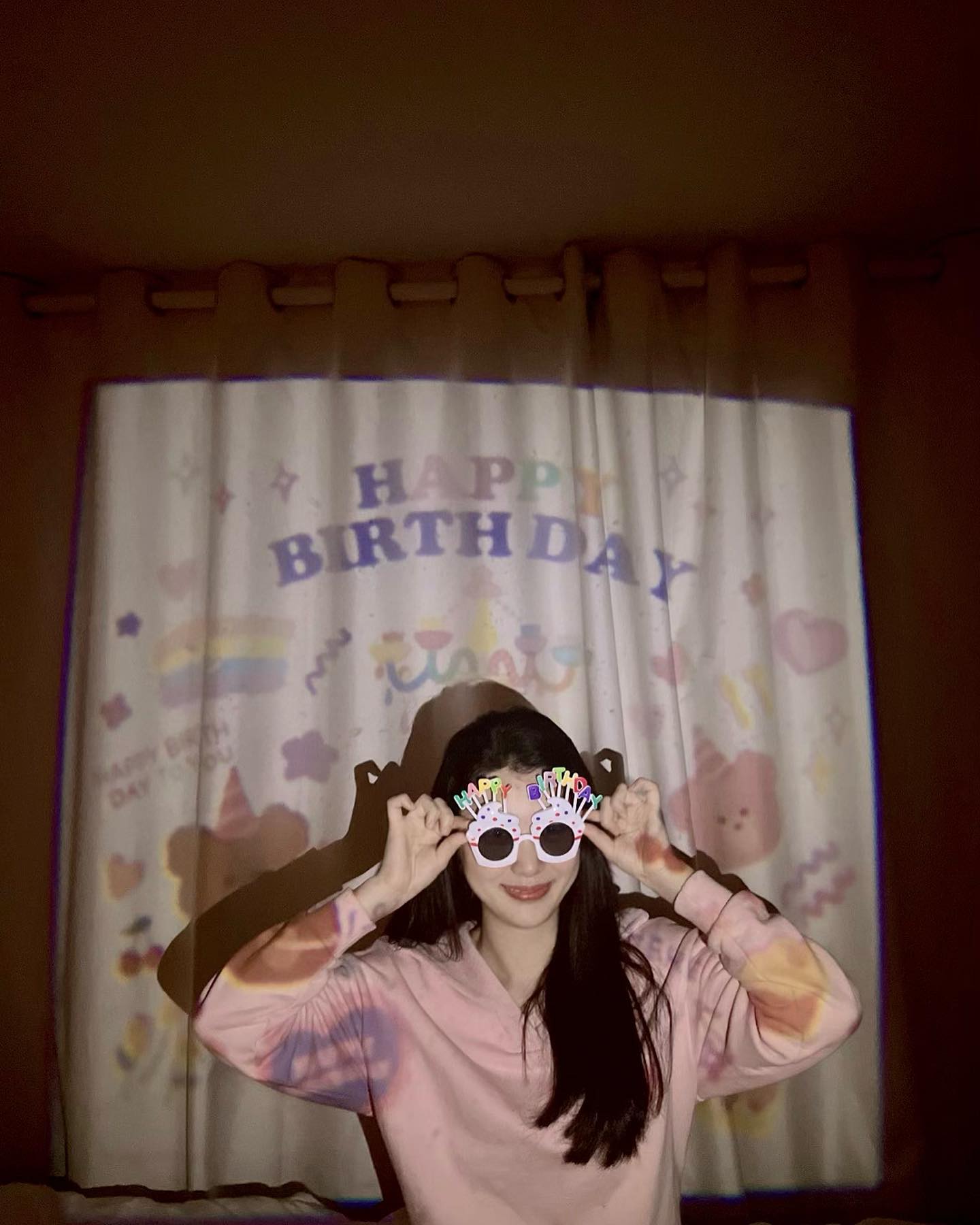 창수님이 쏘아올린 작은 공으로 성대한 생일파티가 된 날🫶🏻

급 생파 넘 즐거웠어용
행복한 4월🥳