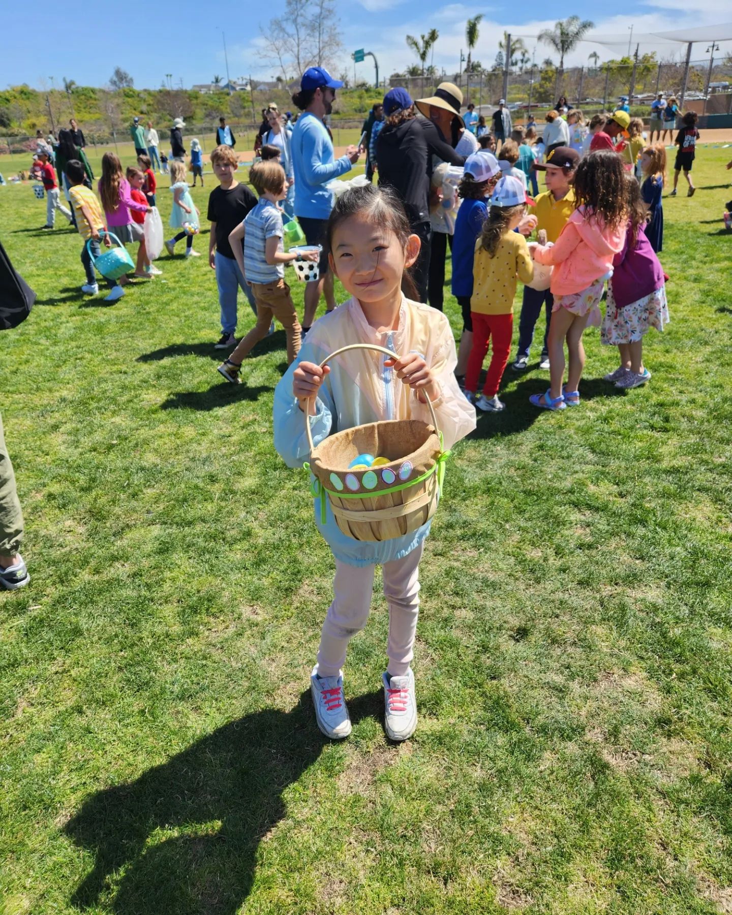 Happy Easter! 
처음으로 참여해본 이스터 에그 헌트~
아이들이 너무 많아서 몇개나 사냥하려나 했는데... 
너무 잘해서 깜놀~ 내년에는 순위경쟁하는 곳으로 보내야겠음! 근데 왜 토끼가 알을 낳는거지?

#egghunt2023 #easterbunny #이스터잘모름 #신나는하루 #사냥꾼체질