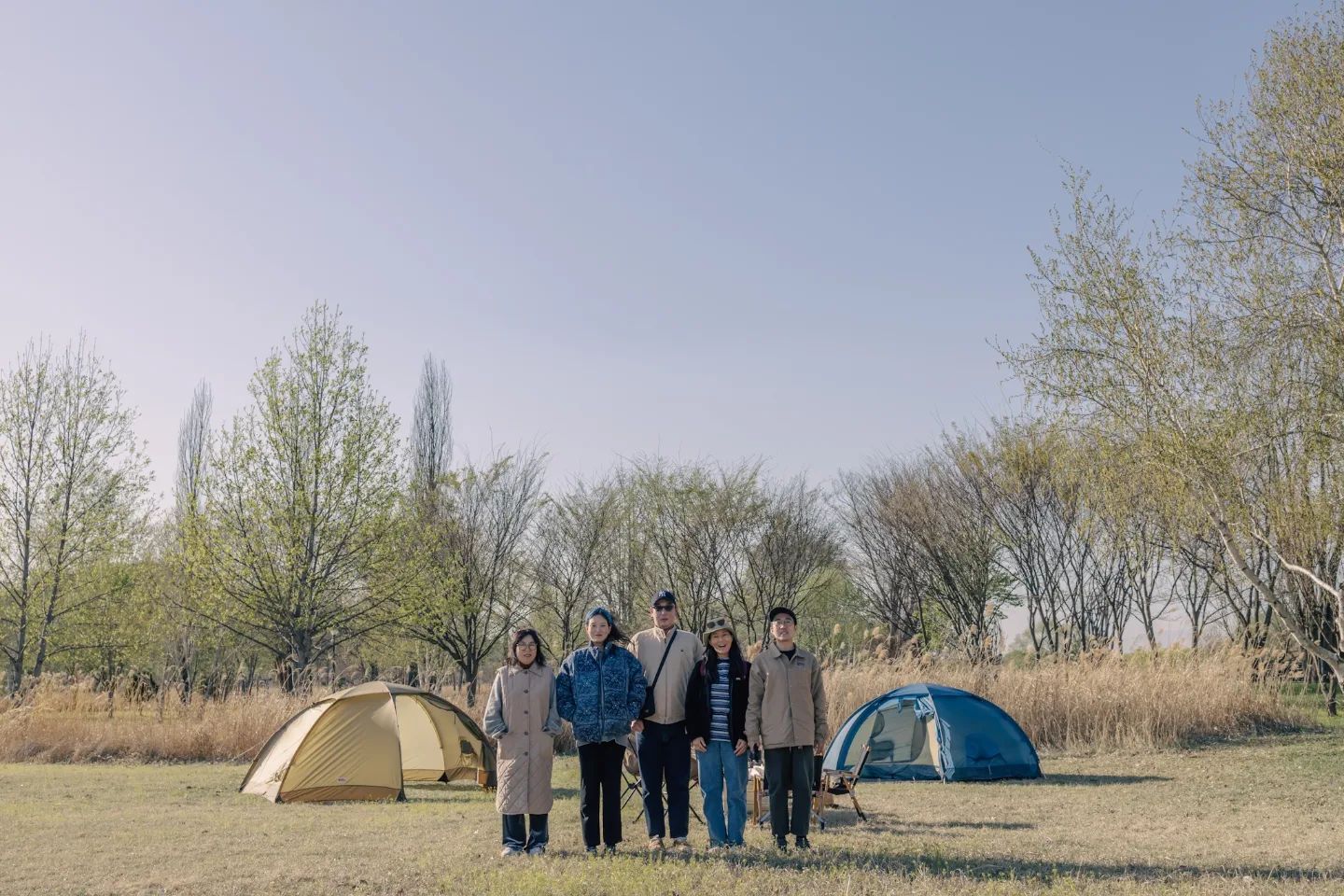 #여주강천섬 

가족나들이 ㅎㅎ 
모여보니 텐트 두개랑 깔맞춤🤎💙

너무 힐링이였던 가족여행

#가족나들이 #피크닉