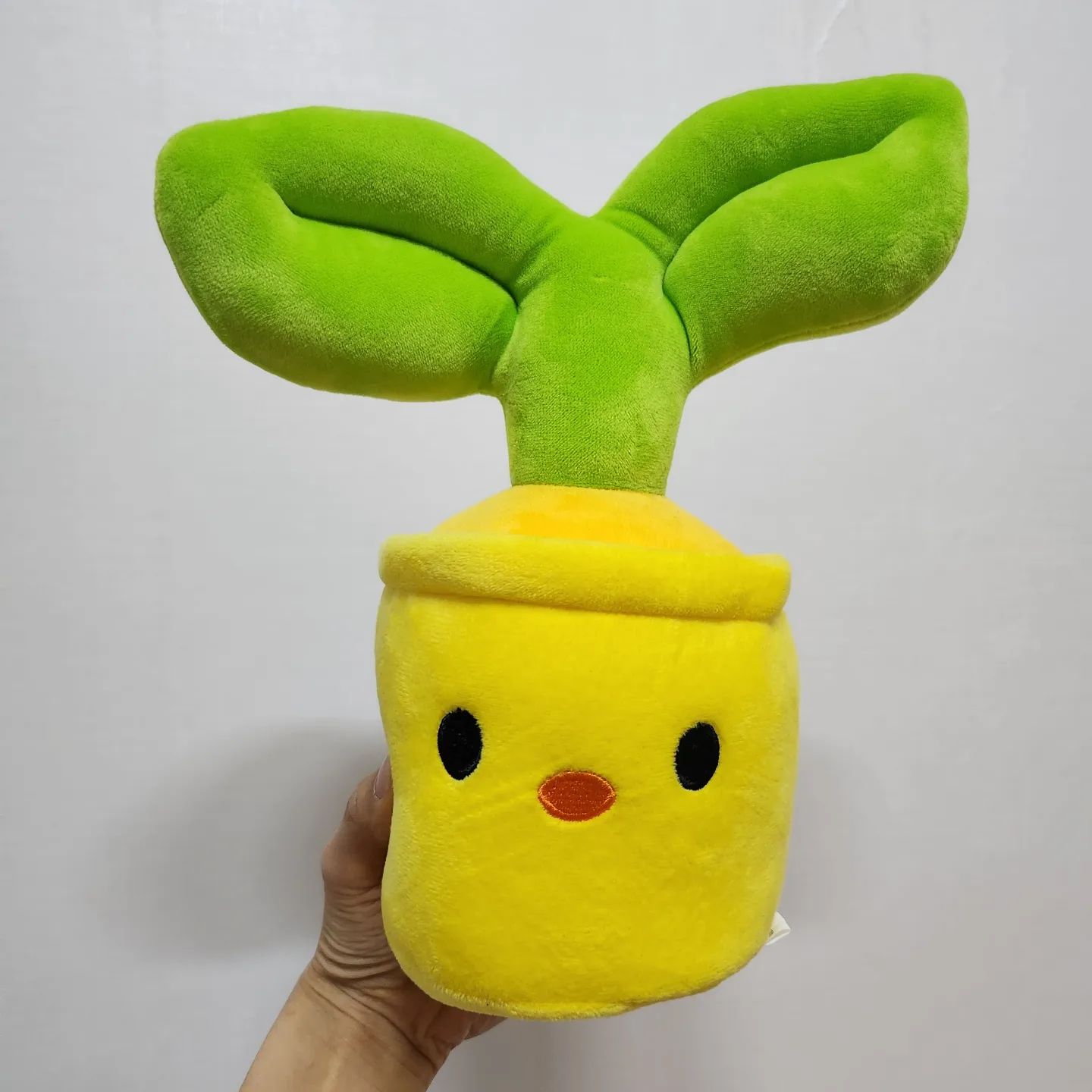 집에 귀여운 화분 친구들 입양!!
여러분도 입양하세요😊😊

주말을 왜이리 후딱 가는건지
날씨도 춥고 꽃은 떨어졌고

살짝 슬프지만,,이 친구들을
벗삼아보겠습니다ㅠㅠ

울님들~~ 이제 말랑이
첫번째 이벤트가 끝나갑니다!!
주말도 마무리 잘하시구용❤️❤️
.
.
.
.
.
#몬누누 #유토피안 #화분인형 #다이소화분 #화분입양 #선팔맞팔환영🙌 #맞팔선팔 #일상공유 #다이소인형 #봄소품 #봄봄봄🌸