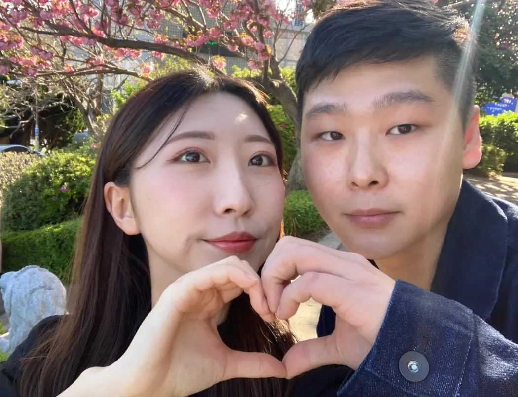네컷사진 찍자해놓고 까먹어버린 우리..^^
오랜만에 케이크도 만들고싶었는데 체력 딸려서 포기ㅋ
외식도 귀찮고~ 집앞 소갈비찜 포장으로 마무리한 우당탕탕 기념일➰️