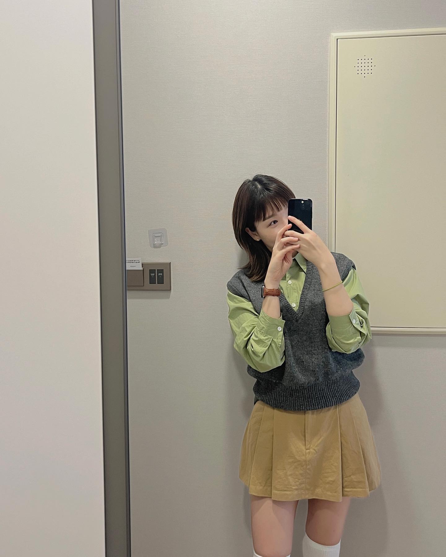 나이를 몇개나 더 먹어야 짧은치마 포기할런지〰️🤔👒
.
.
.
#selfie