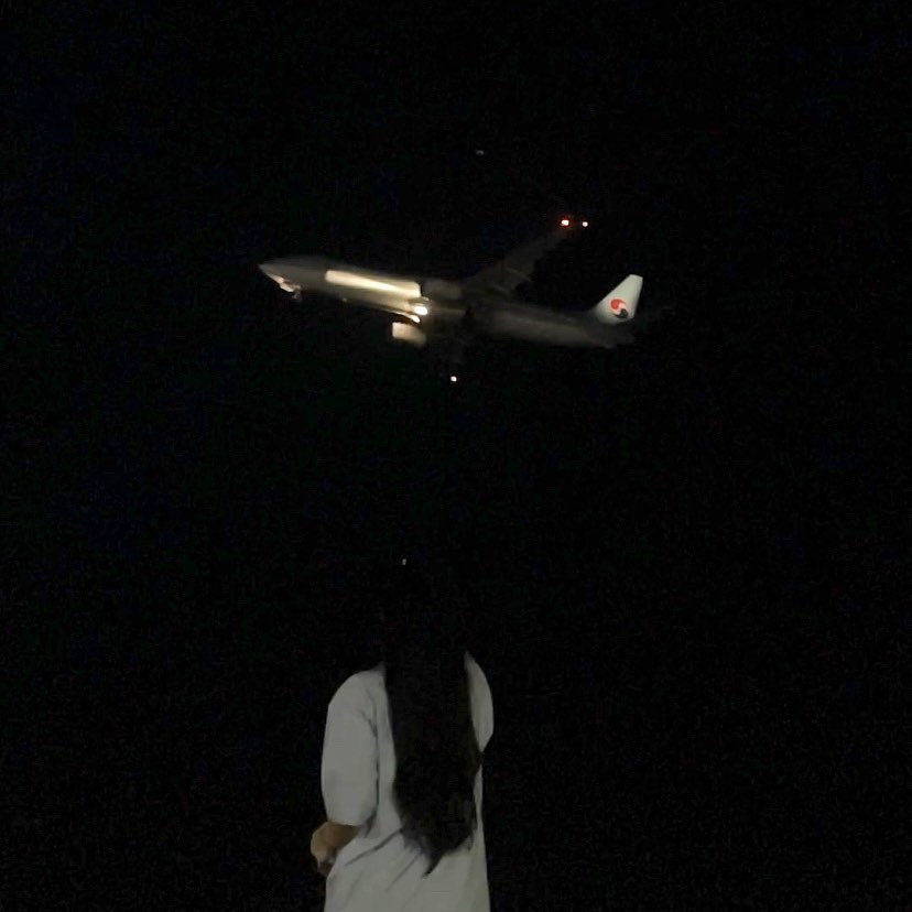 밤 비행기 뷰 🌙✈️✨