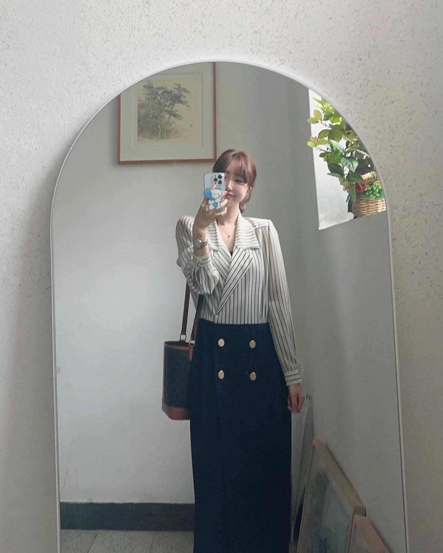 ღ
불금이다아 얏호🤍
.
.
#금요일밤 #정장원피스 #오늘의코디룩