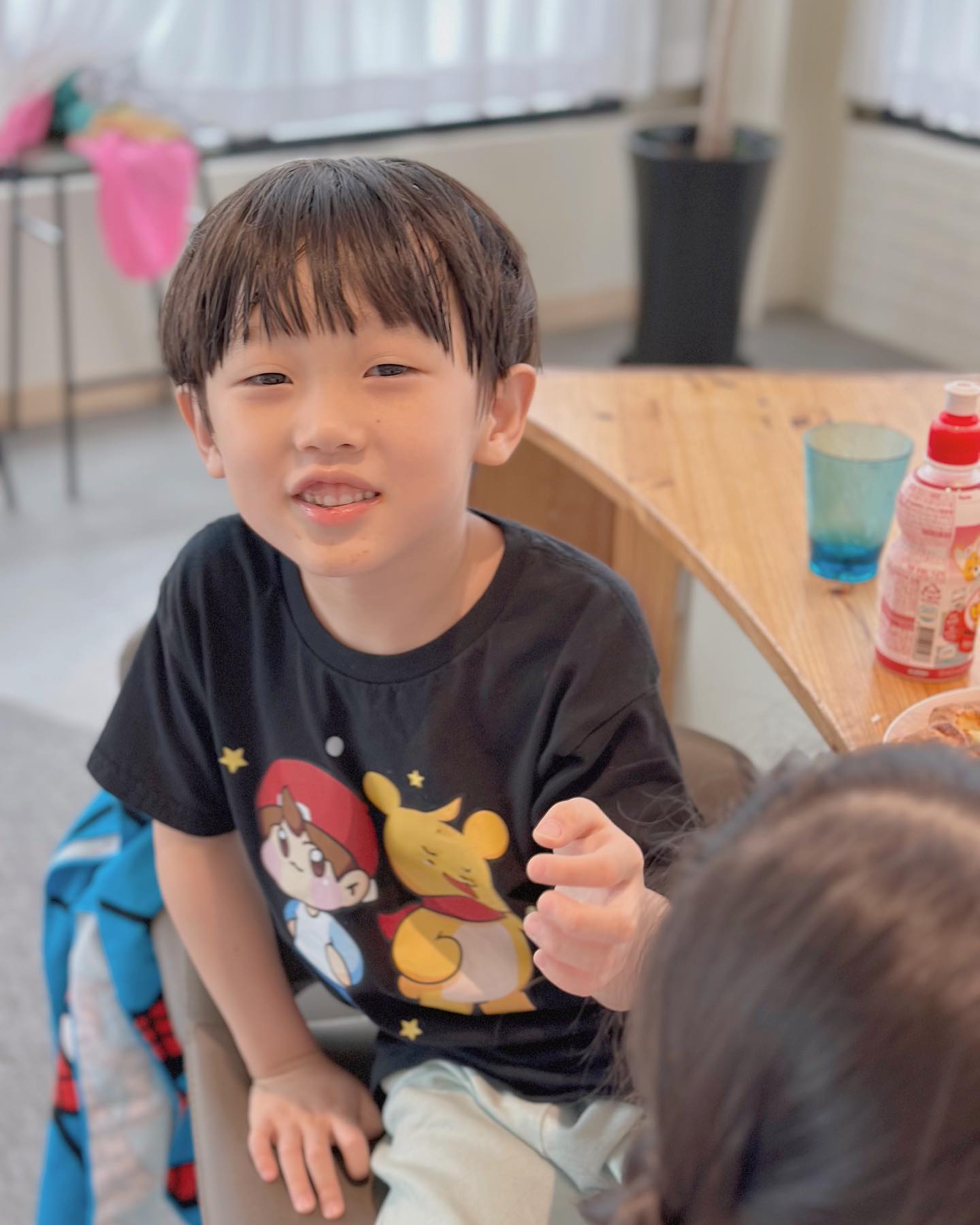 사진 협조 안해주는 아들 
오늘은 놀기 바빴다!!👍🏻
(타키포오팬이신 아들…)