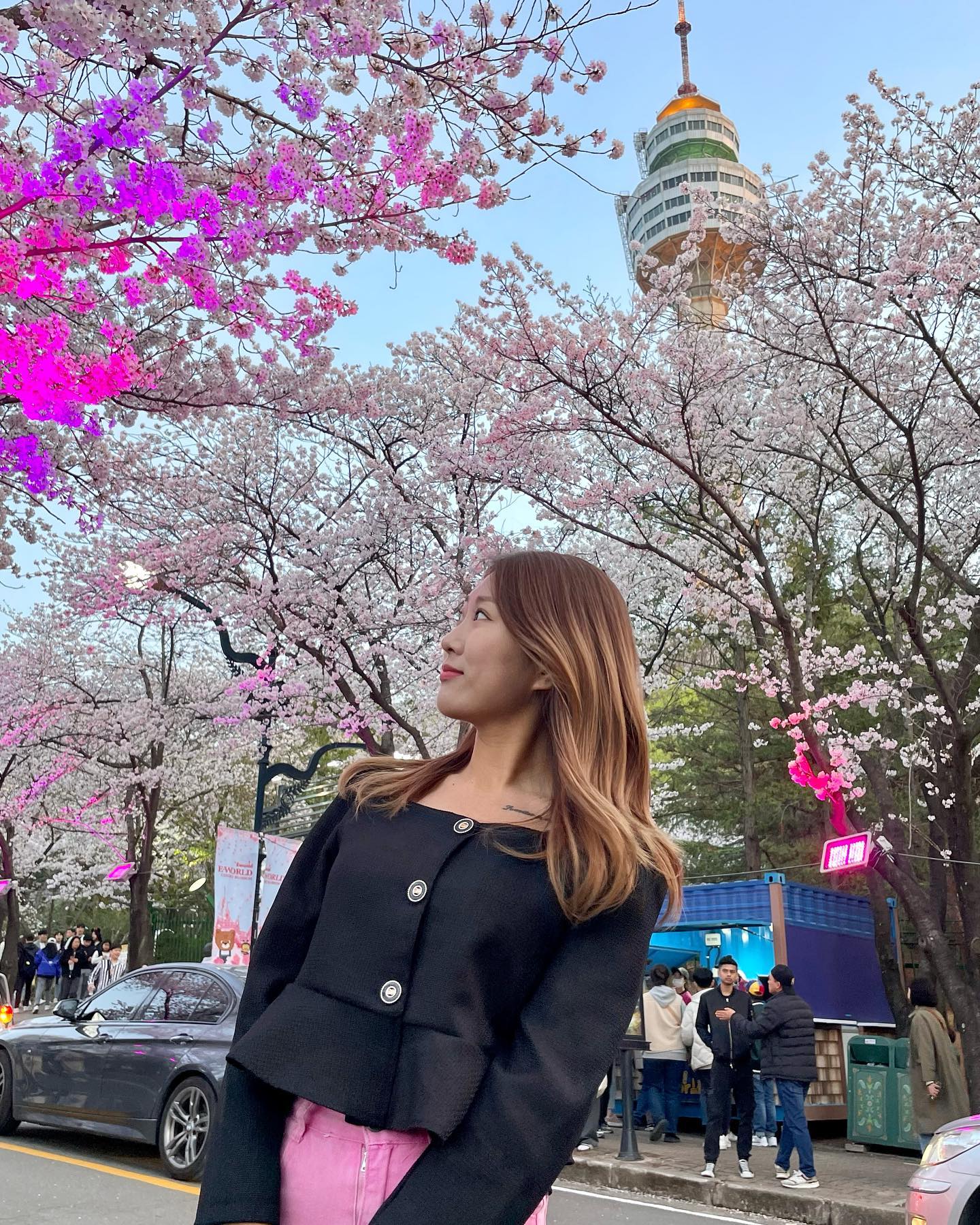 230326 🌸

📍대구 이월드

벚꽃(+사람) 질리게 보고싶다 하면 이월드가 최고인듯🌸
내년에는 사람없을때 일찍 가보자👊🏻

#대구 #대구여행 #대구이월드 #이월드 #이월드벚꽃축제