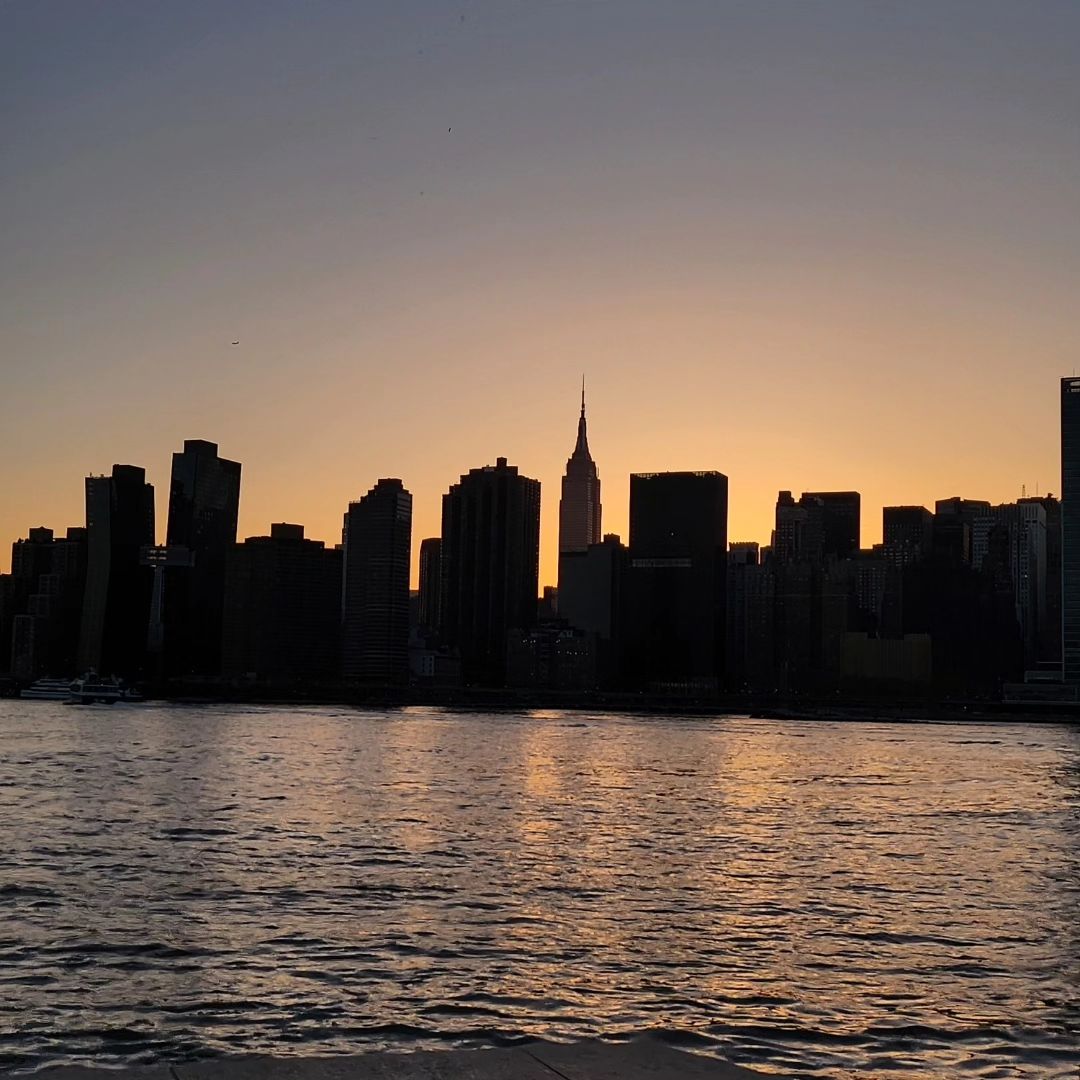 0419~0504 #newyork 
Just NEWYORK CITY. That's all.
그리고 여행은 시작일뿐인걸
#뉴욕여행중🇺🇸 #manhattan #bryantpark #nypl #newyorkpubliclibrary #longisland #gantryplazastatepark #saintpatrickscathedral #centralpark #secondhoneymoontrip✈️💏