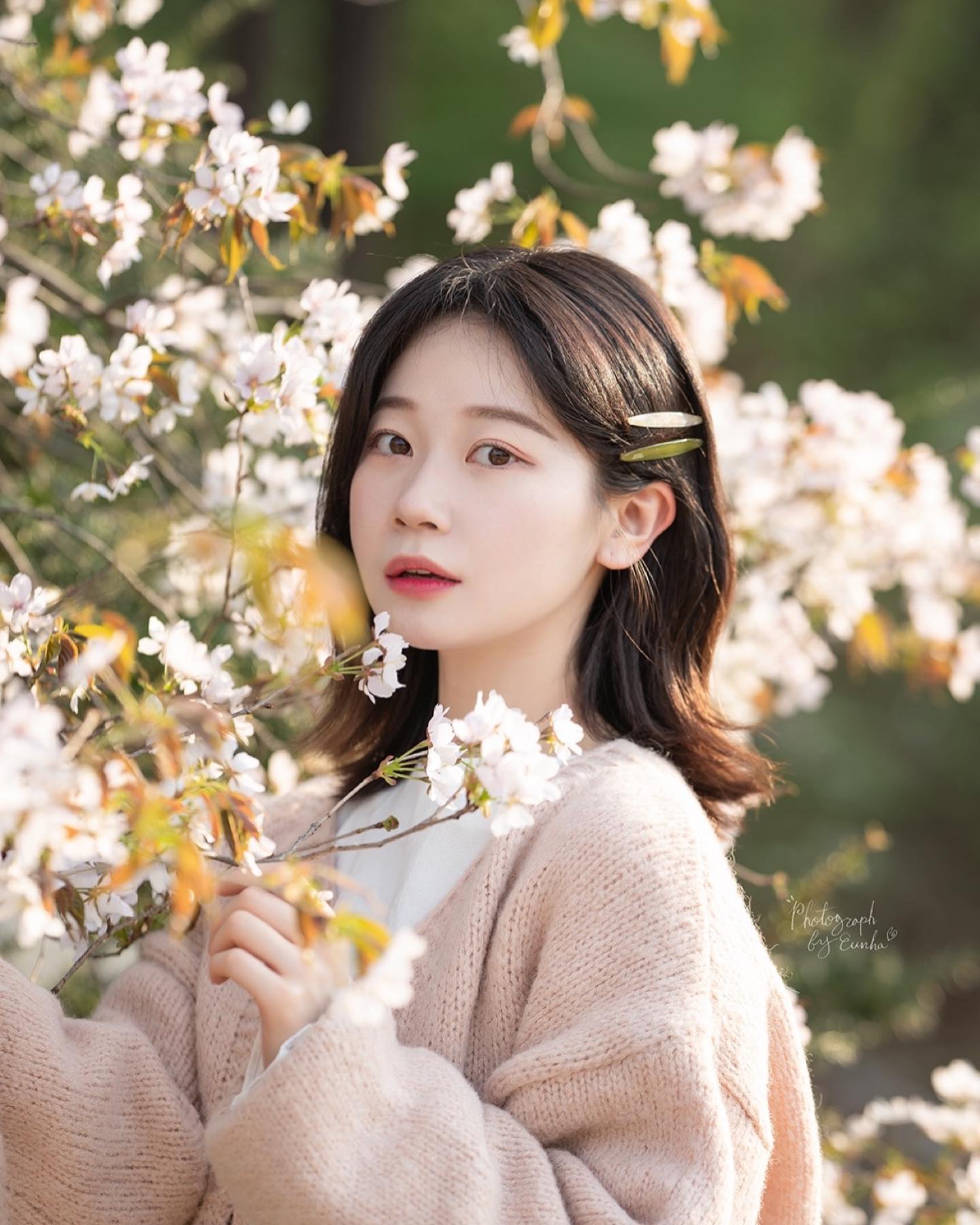 꽃향기만 남기고 갔단다 ~ ♬ ꕤ˚ෆ*₊

📸 eunha_n
#어린이대공원 #벚꽃스냅 #스냅사진