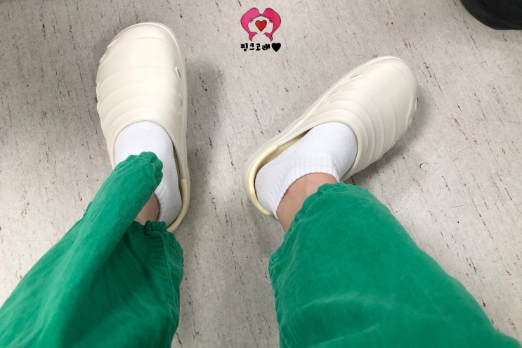 우리가족 발건강 생각해주는 폭신폭신 기능성슬리퍼 :) 인기짱 다누앤 힐링맥스 T-1 한번신어보면 마약슬리퍼라 다른신발을 못신는다는게 단점...ㅎ