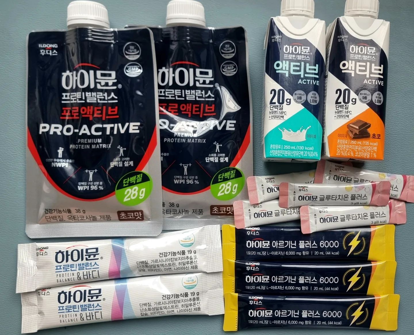 저는 평소에 단백질 섭취를 
중요하게 생각하는 사람이에요

그래서 식사를 제대로 하지 못할때는
단백질 보충제늘
즐겨먹는데요🍶🥛

ORC 정기런을 통해
일동후디스에서 엄청난 제품들을
제공 받았어요!!😁🙂

🍀하이뮨 프로틴밸런스 프로액티브
🍀하이뮨 프로틴밸런스 액티브
 (오리지널/초코)
🍀하이뮨 아르기닌 플러스 6000 
🍀하이뮨 글루타치온 플러스
🍀하이뮨 프로틴밸런스 & 바디

50년 정통의 회사 일동 후디스에서
만든 단백질 보충제 제품들이니
신뢰가 엄청 가는 제품들인 것 같아요!

단백질 음료엔 초코맛도 있어서
맛없는 거 못먹는 저에게도
찰떡이였습니다❤️

하이뮨 글루타치온 -이너뷰티
하이뮨 프로틴밸런스&바디-체지방 개선
이 두제품은 다이어트 하는 여성들이
섭취해볼만 한 제품인것 같구요

좋은 제품들을 경험해 볼 수 있어서
감사했습니다😊

’일동후디스로 부터 협찬을 제공받아 작성하였습니다’
#협찬 #하이뮨 #단백질음료 #하이뮨액티브 #하이뮨프로액티브 #하이뮨앤바디 #아르기닌 #글루타치온