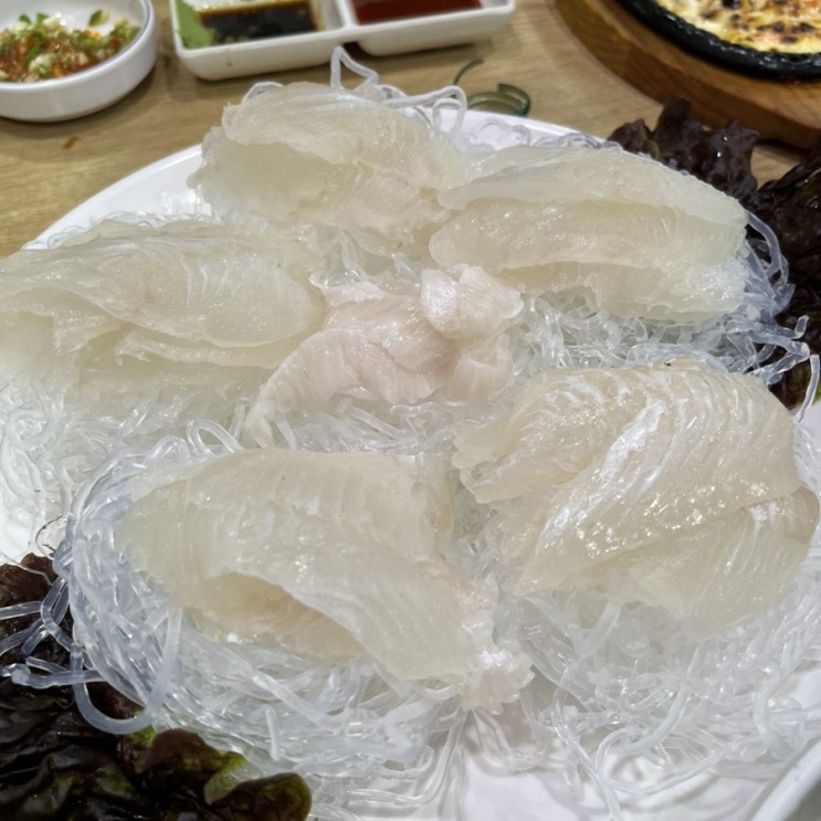 파도회집 | 활어회, 스끼다시 맛집, 광어